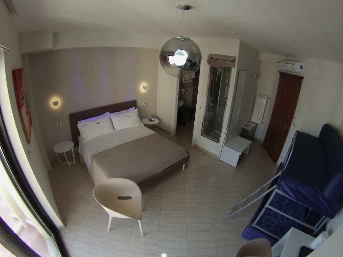 נאפולי Sonevi Rooms מראה חיצוני תמונה