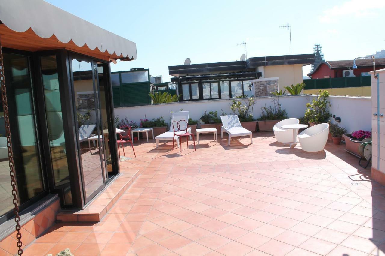 נאפולי Sonevi Rooms מראה חיצוני תמונה