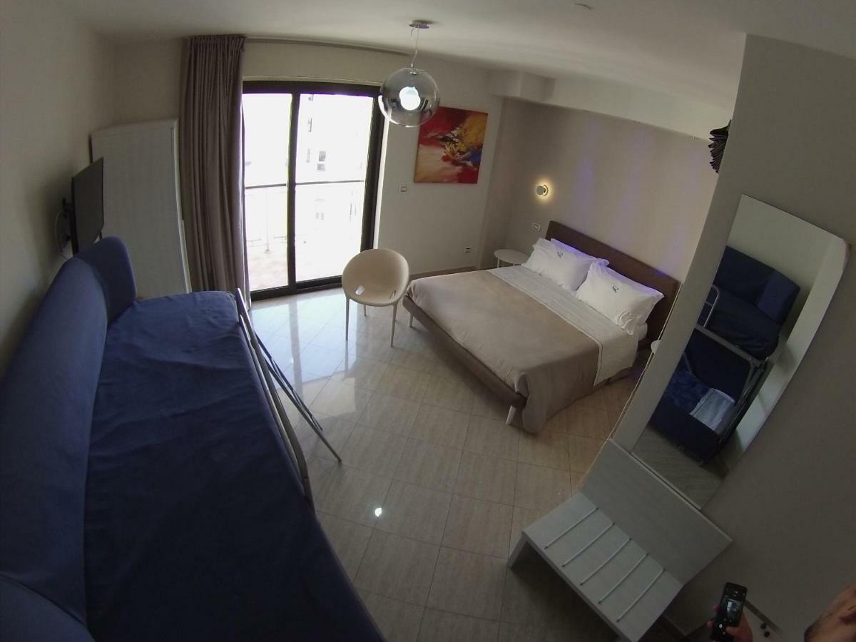 נאפולי Sonevi Rooms מראה חיצוני תמונה