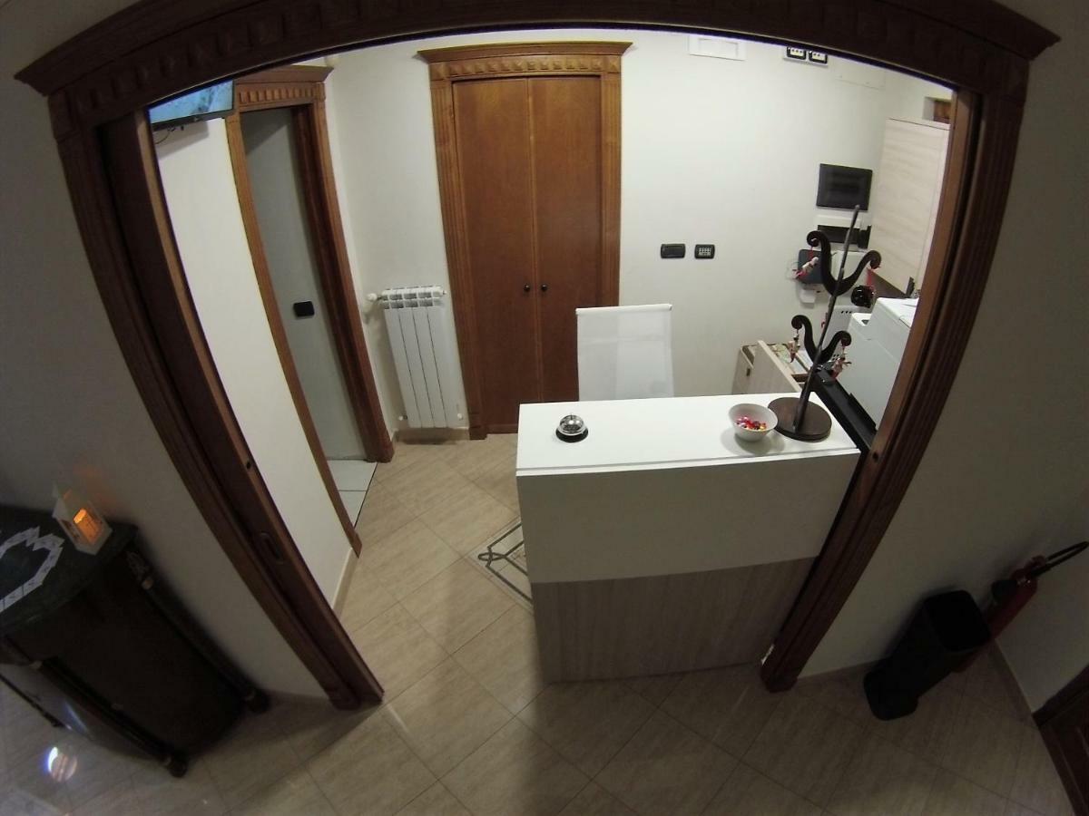 נאפולי Sonevi Rooms מראה חיצוני תמונה