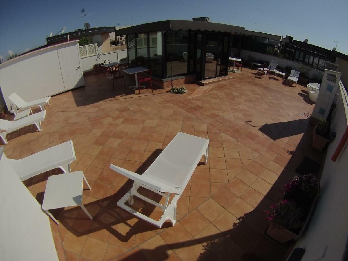 נאפולי Sonevi Rooms מראה חיצוני תמונה