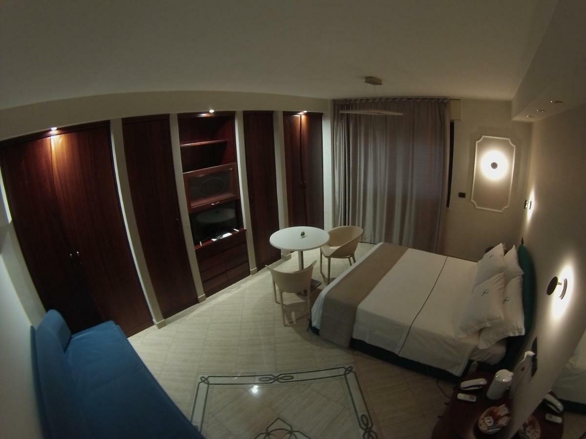 נאפולי Sonevi Rooms מראה חיצוני תמונה